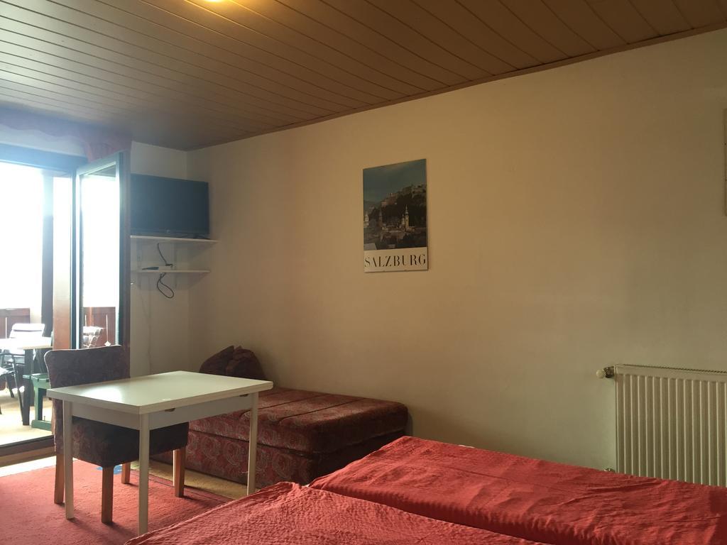 Hotel Haus Kernstock Salisburgo Esterno foto