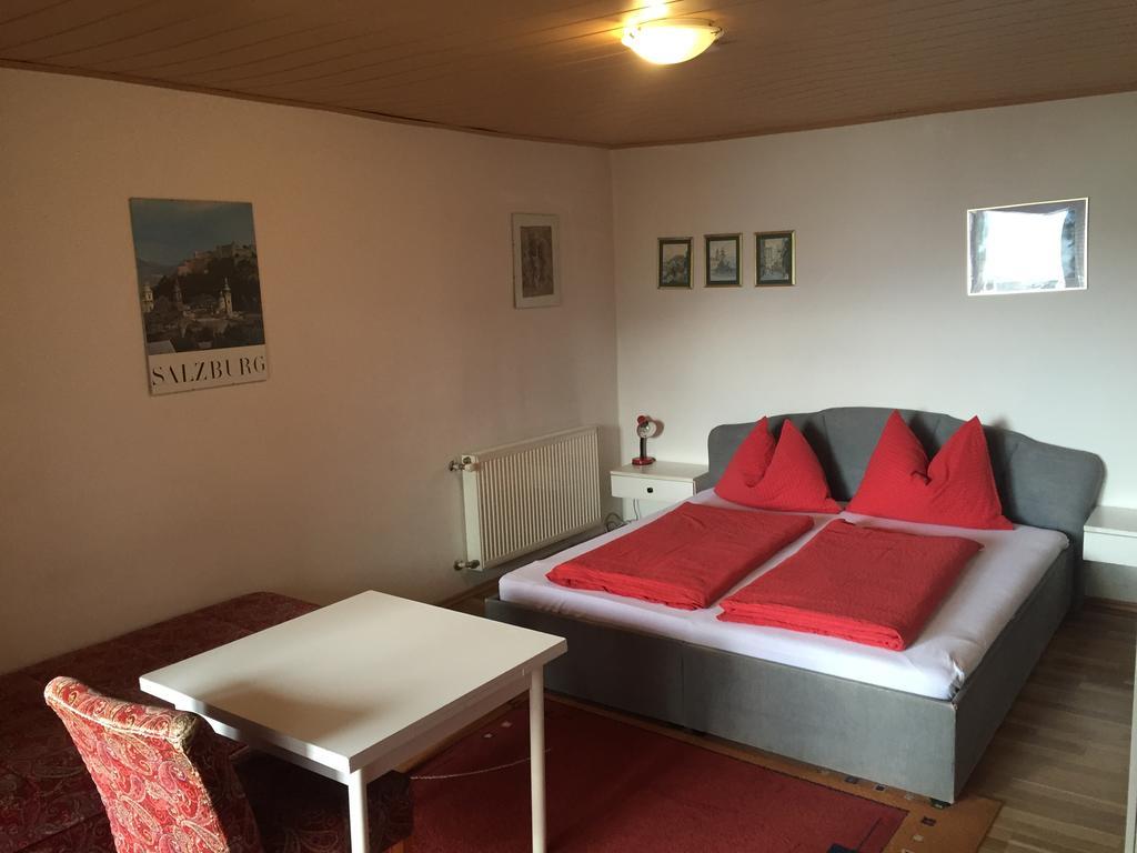 Hotel Haus Kernstock Salisburgo Esterno foto